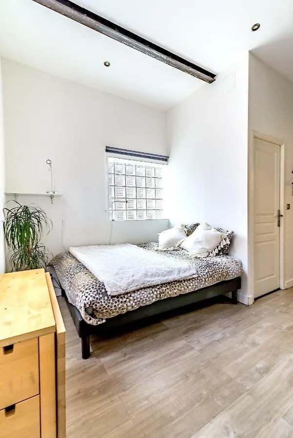Apartment Studios Entre Le Pont D' Avignon Et Le Palais Des Papes France